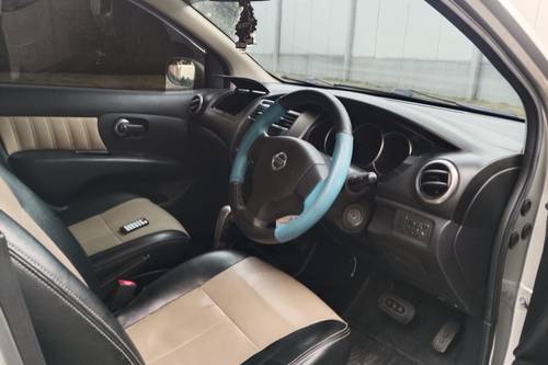2013 Nissan Grand Livina XV AT tua