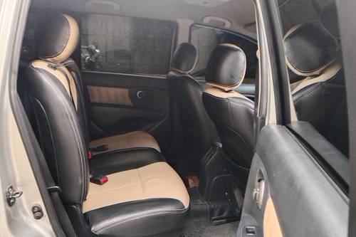 Dijual 2013 Nissan Grand Livina XV AT bekas