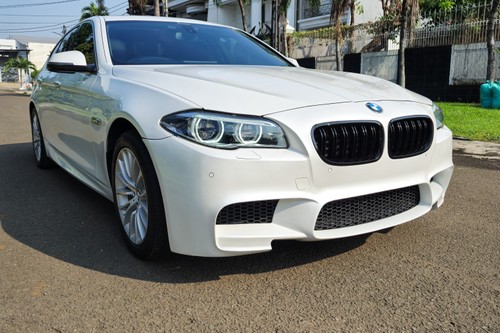 Used 2015 BMW 5 Series Sedan  528i CKD AT