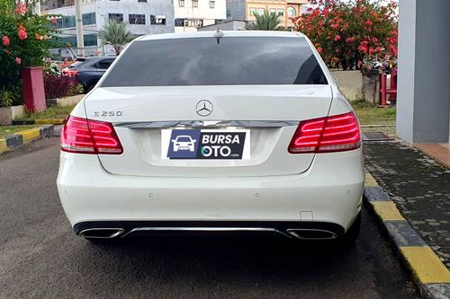 Dijual 2014 Mercedes Benz E-Class E 200 Avantgarde Line bekas