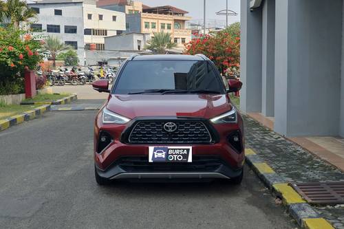 2023 Toyota Yaris Cross 1.5 S HV CVT With GR Parts Aero Package bekas
