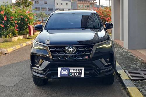 2022 Toyota Fortuner 4x2 2.8 GR Sport AT DSL bekas