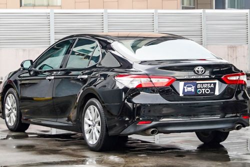 2021 Toyota Camry V 2.5L AT tua