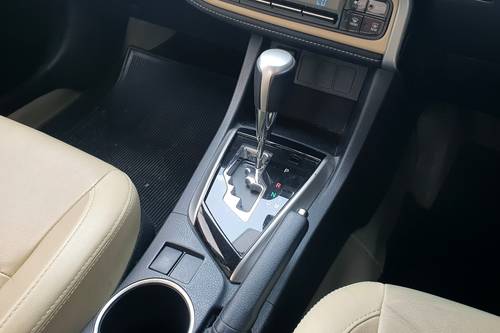 Dijual 2019 Toyota Corolla Altis 1.8 V A/T bekas