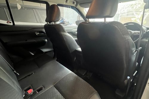 Dijual 2022 Toyota Raize 1.0T GR CVT TWO TONE bekas