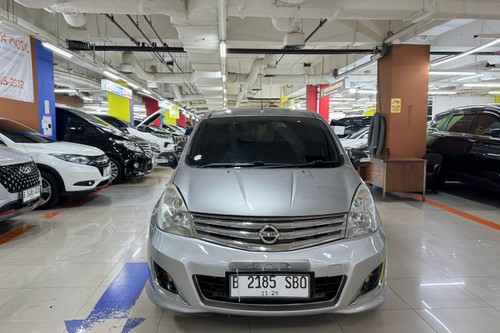 2012 Nissan Grand Livina  XV AT bekas