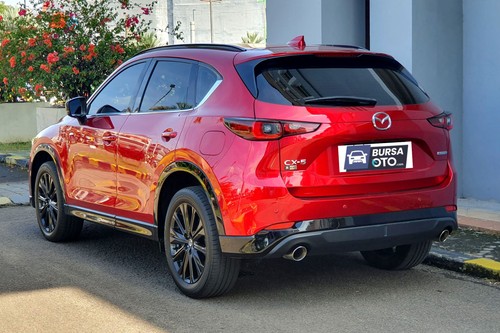 2022 Mazda CX 5 Kuro tua