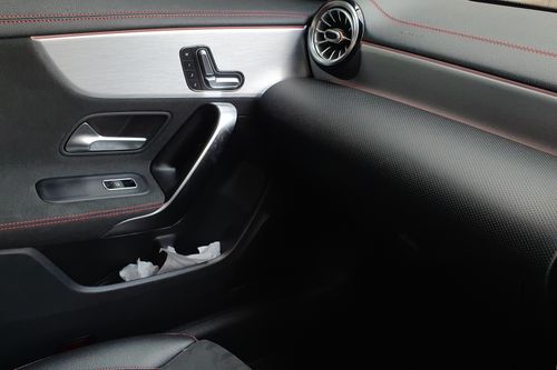 2019 Mercedes Benz CLA-Class 200 AMG Line bekas