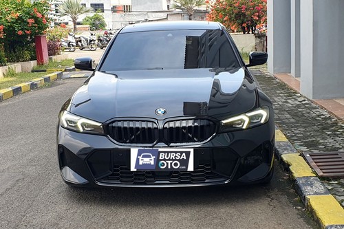 2023 BMW 3 Series Sedan 330i M Sport bekas