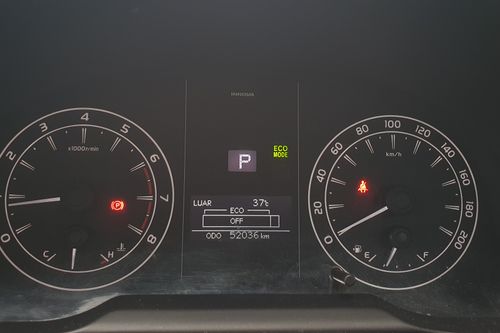 2021 Toyota Kijang Innova REBORN 2.0 G AT LUX bekas
