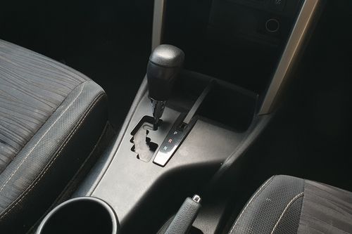 2021 Toyota Kijang Innova REBORN 2.0 G AT LUX bekas
