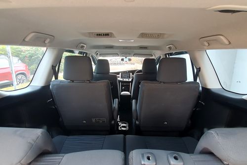 2021 Toyota Kijang Innova REBORN 2.0 G AT LUX bekas