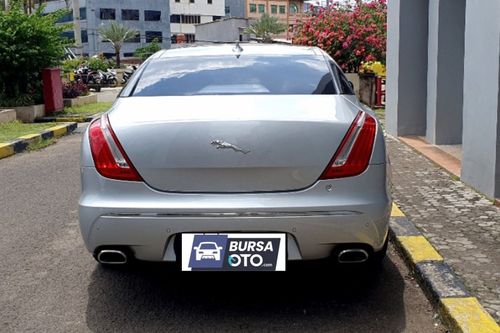 Old 2013 Jaguar XJL 3.0 V6 A/T