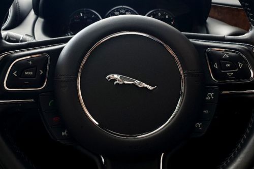 Used 2013 Jaguar XJL 3.0 V6 A/T
