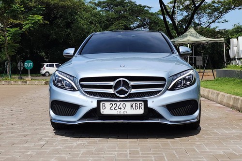 2015 Mercedes Benz C-Class Sedan C 250 AMG bekas