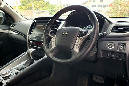 2023 Mitsubishi Pajero Sport Dakar Ultimate AT 4x4 bekas