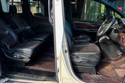 2019 Toyota Voxy 2.0L AT bekas