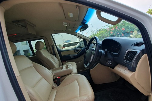 Dijual 2018 Hyundai H1 Xg Gas Next Gen bekas