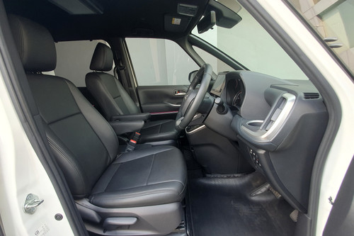 2022 Toyota Voxy 2.0 CVT bekas