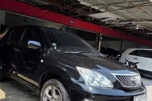 Second hand 2008 Toyota Harrier 2.4L AT 