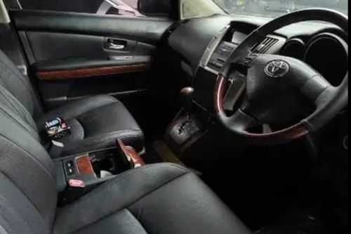 Second hand 2008 Toyota Harrier 2.4L AT 