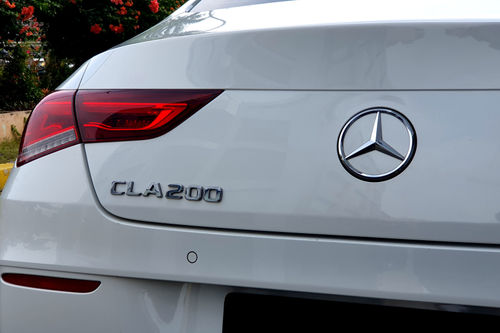2019 Mercedes Benz CLA-Class 200 AMG Line bekas