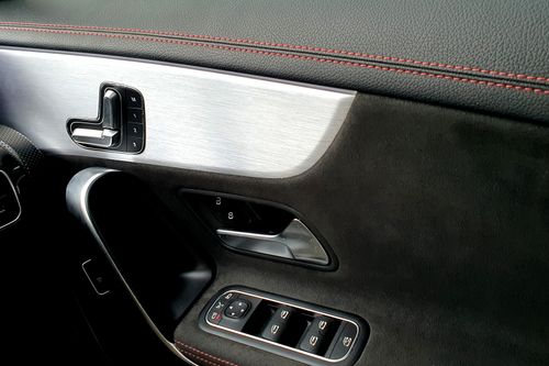 2019 Mercedes Benz CLA-Class 200 AMG Line bekas