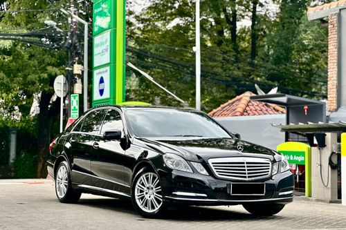 2nd Hand 2010 Mercedes Benz E-Class E 300 ELEGANT