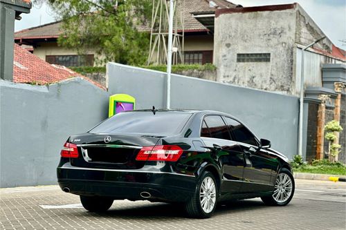 Used 2010 Mercedes Benz E-Class E 300 ELEGANT