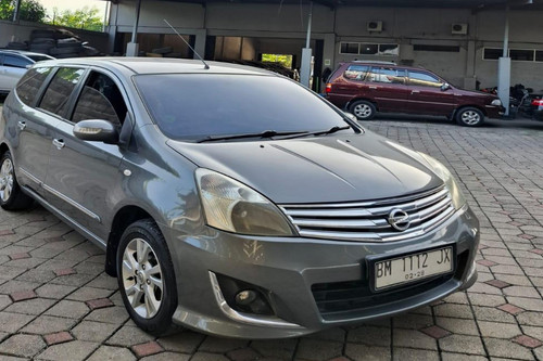 2012 Nissan Grand Livina XV Ultimate 1.5 AT bekas