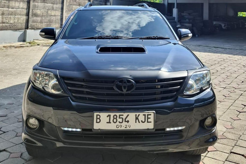 2014 Toyota Fortuner  2.5L G VNT TRD Diesel AT bekas