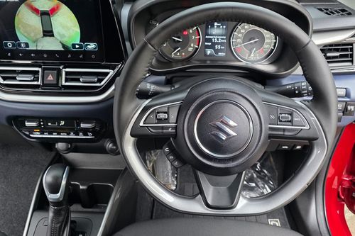 2024 Suzuki Baleno HB A/T bekas