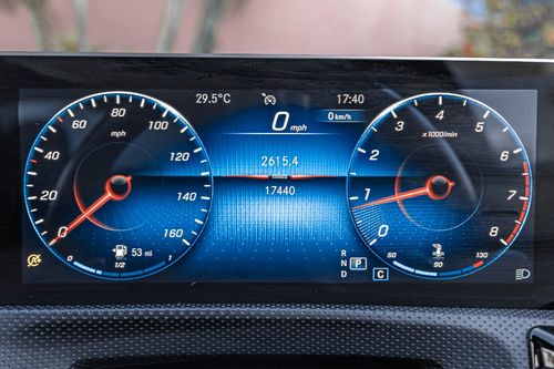 2019 Mercedes Benz CLA-Class 200 AMG Line bekas