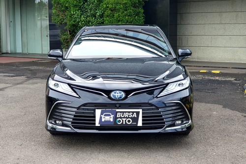 Used 2022 Toyota Camry Hybrid 2.5 HV