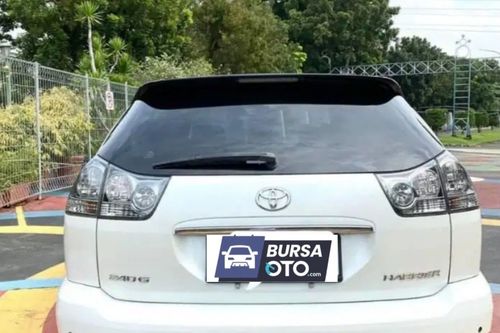 Old 2011 Toyota Harrier 2.4 L A/T PREMIUM FULL OPTION
