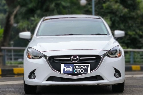 2016 Mazda 2  R AT bekas