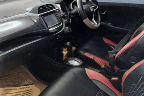 Beli mobil bekas