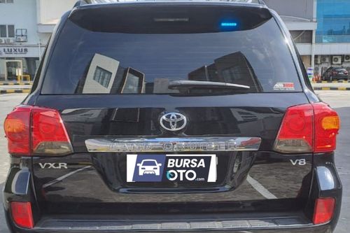 Dijual 2012 Toyota Land Cruiser VX-R bekas
