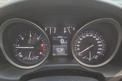 2012 Toyota Land Cruiser VX-R bekas