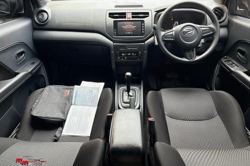 2024 Daihatsu Terios X ADS AT bekas