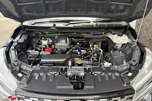 2024 Daihatsu Terios X ADS AT bekas
