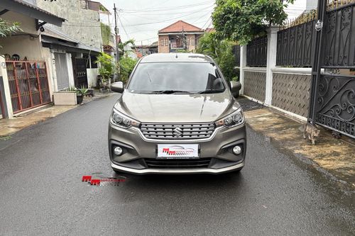 Beli mobil bekas