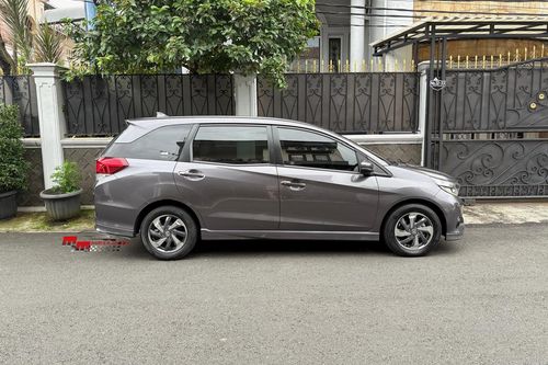Dijual 2021 Honda Mobilio E CVT bekas