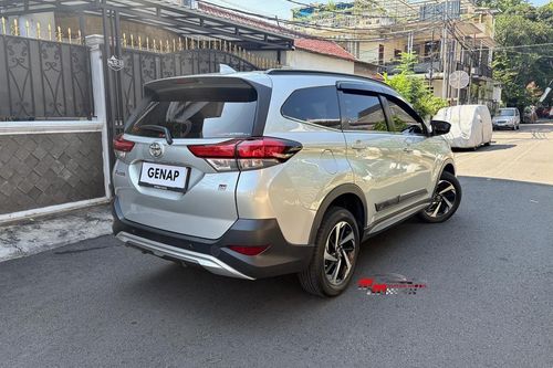 Dijual 2023 Toyota Rush 1.5 S AT GR Sport bekas