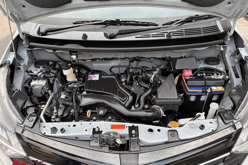 2025 Daihatsu Sigra 1.2 R AT bekas