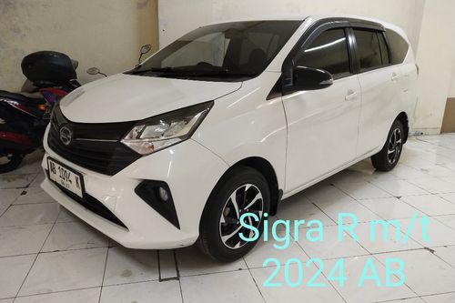 2024 Daihatsu Sigra FACELIFT R 1.2 MT bekas