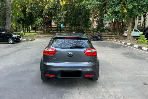 Dijual 2013 Kia Rio MT 1.4 HB bekas
