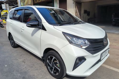 2024 Daihatsu Sigra  FACELIFT R 1.2 MT bekas