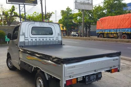 Beli mobil bekas