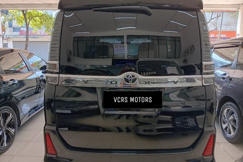 Old 2019 Toyota Voxy 2.0 CVT